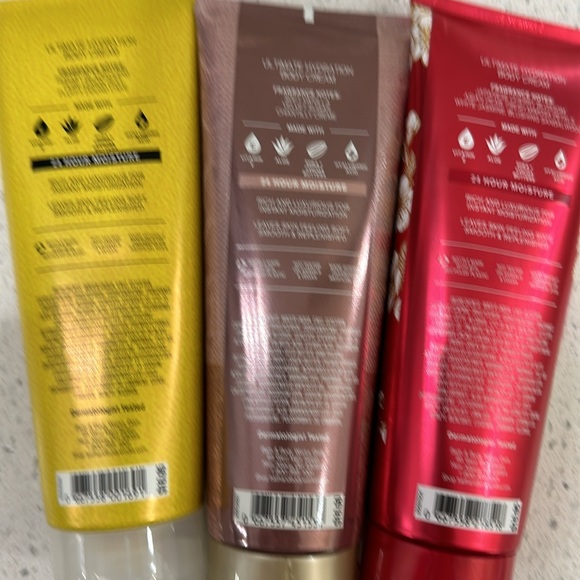 Bath and Body Works ultimate hydration body cream! Bundle of 3. - Picture 5 of 5